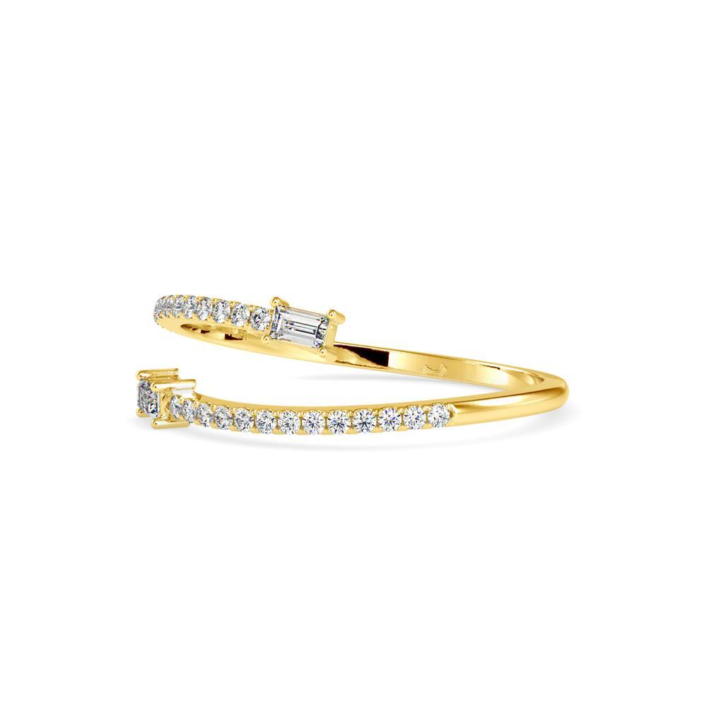 Featherlight Glow Diamond Ring