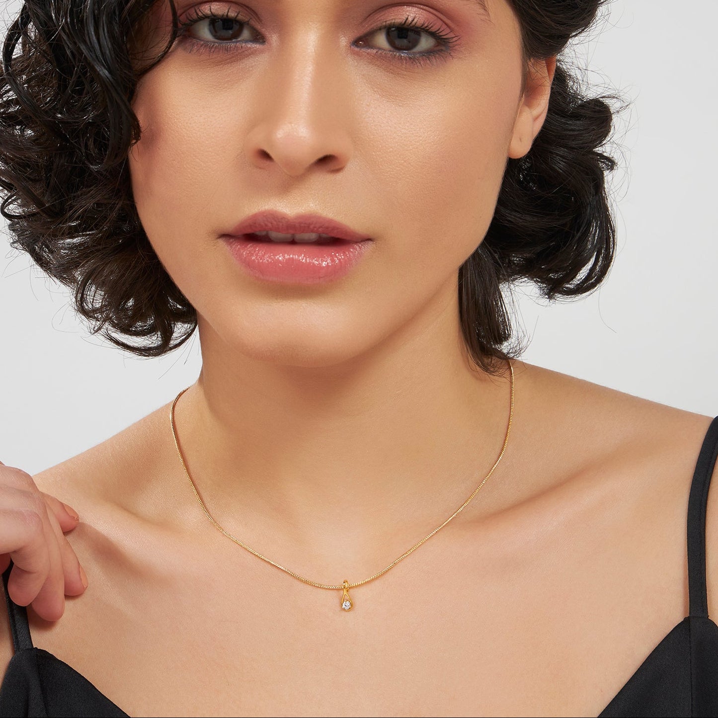 Ethereal Brilliance Solitaire Pendant (With Chain)