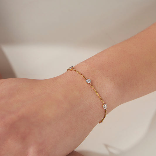 Ethereal Glow Chain Bracelet