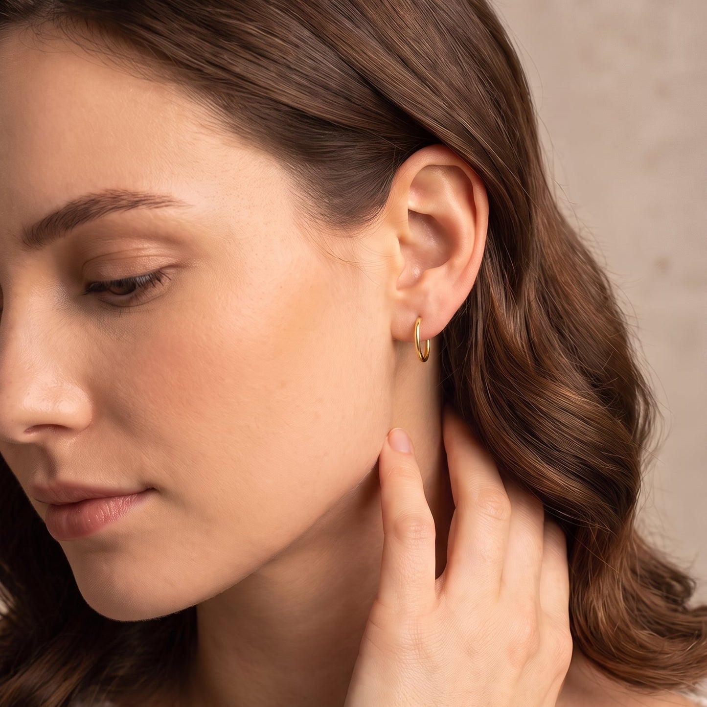 Daily Elegance Petite Hoops