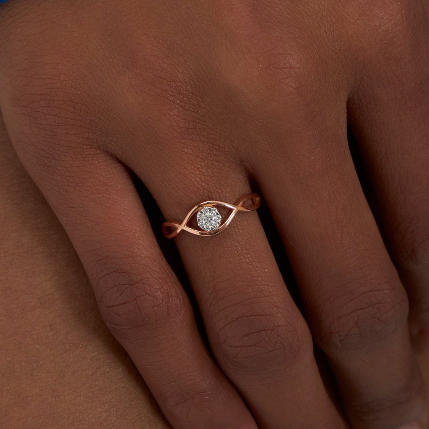 Essence Aura Diamond Ring