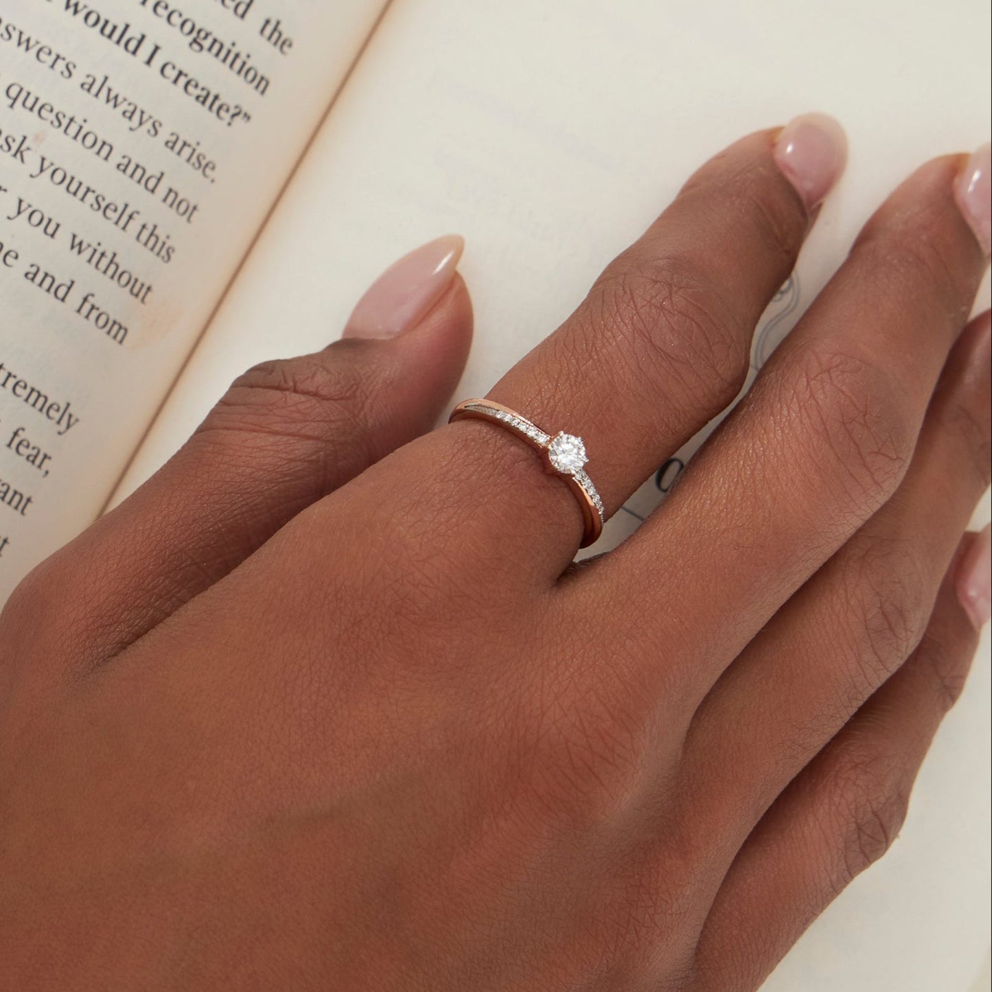 Dazzling Crest Solitaire Ring