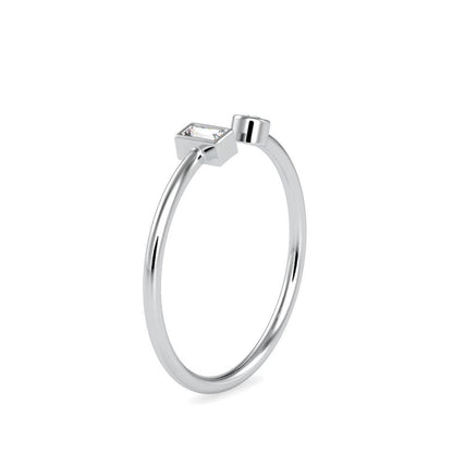 Sophisticated Glint Diamond Ring