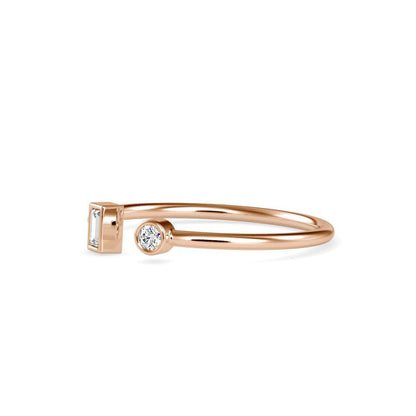 Sophisticated Glint Diamond Ring
