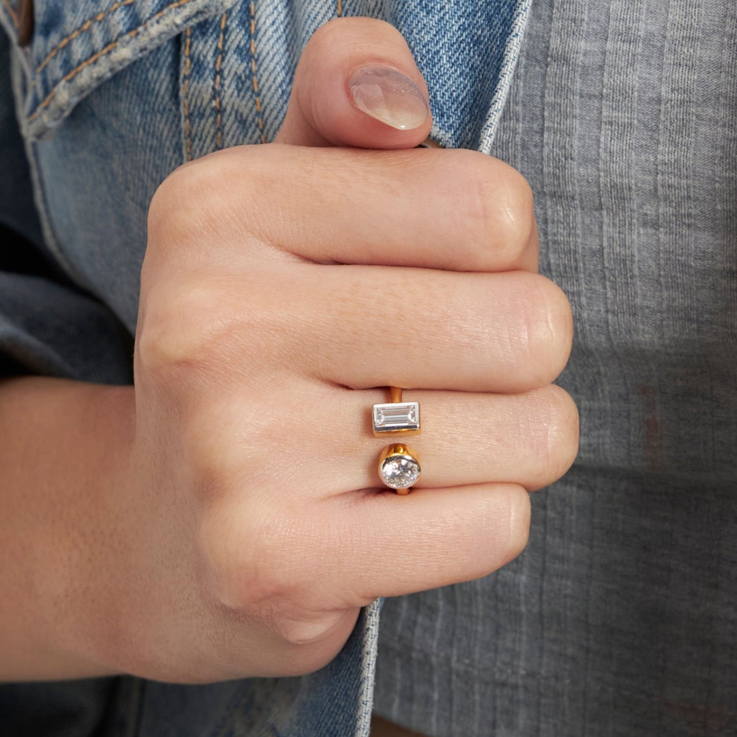 Sophisticated Glint Diamond Ring