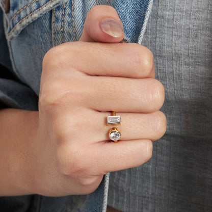 Sophisticated Glint Diamond Ring